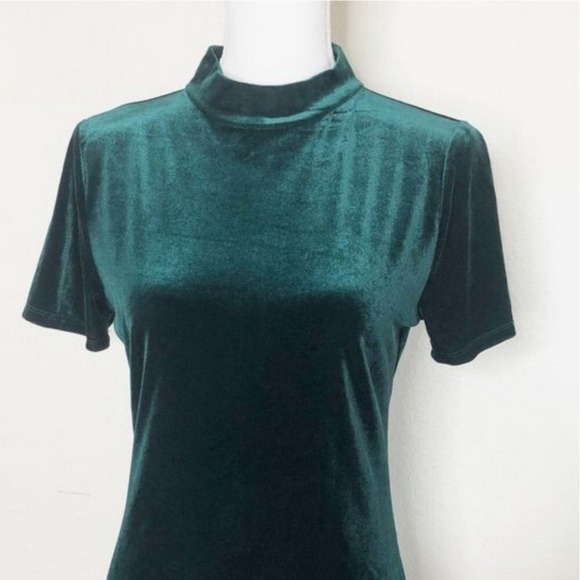 Ambiance Emerald Green Velvet Mock Neck  Women's Top - Picture 1 of 9